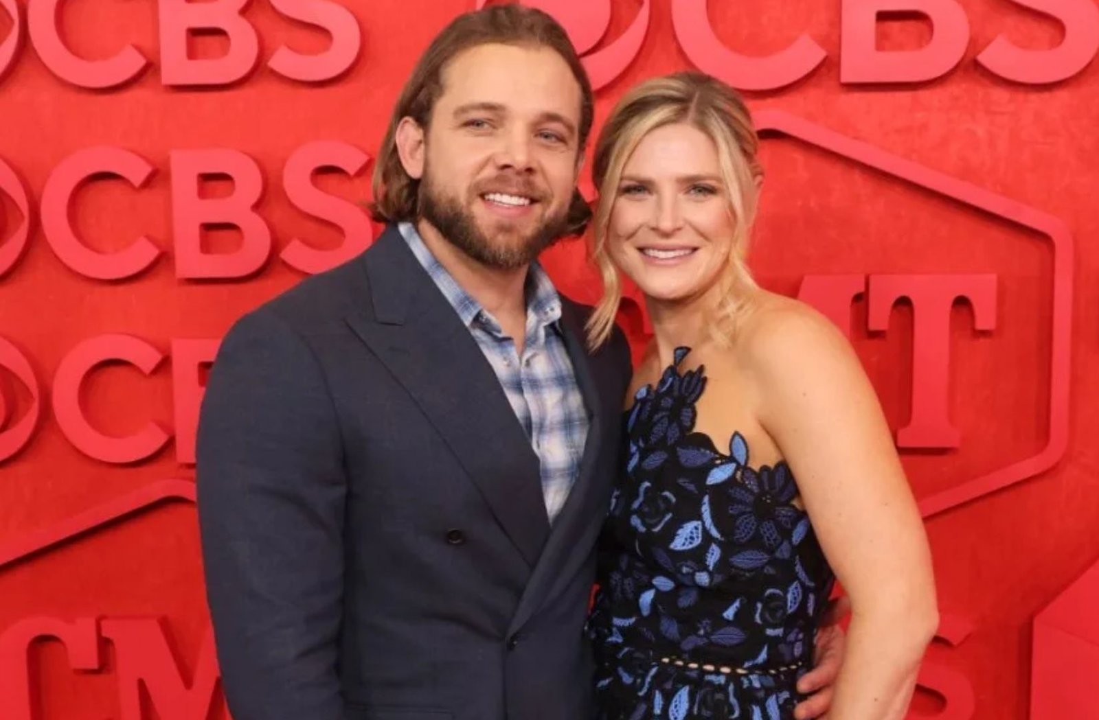How Lexi Murphy Met Max Thieriot
